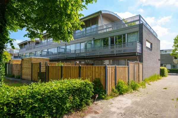 Appartement te koop: Wessel Ilckenstraat 3, Muziekwijk N.-Zuidoost Almere
