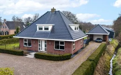 Vrijstaande woning te koop: West 60, Verspreide huizen Buitenpost Buitenpost