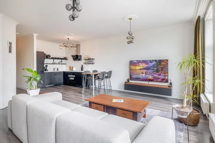 Appartement te koop: West-Kruiskade 31B-02, Rotterdam