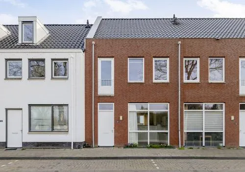 Tussenwoning te koop: West Vaardeke 124, Oudenbosch-Centrum Oudenbosch