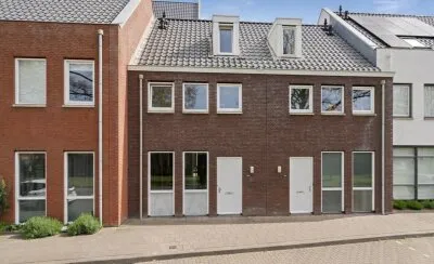 Tussenwoning te koop: West Vaardeke 146, Oudenbosch-Centrum Oudenbosch