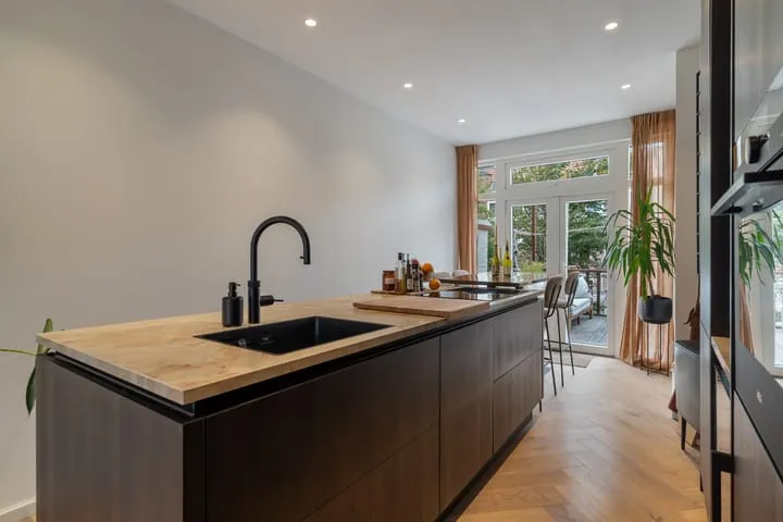 Appartement te koop: Westduinweg 32, Vissershaven 'S-Gravenhage