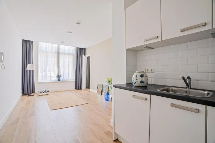 Studio te koop: Westduinweg 64A, Vissershaven 'S-Gravenhage