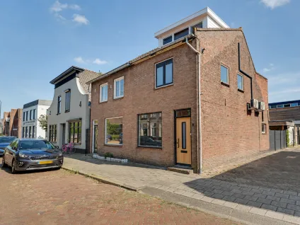 Hoekwoning te koop: Westeinde 8, Besoyen Waalwijk