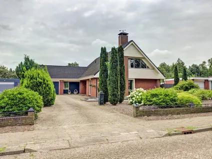 Detached house for sale: Westerdiep Oz 8, Emmer-Compascuum-Centrum Emmer-Compascuum