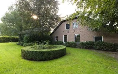 Vrijstaande woning te koop: Westerdorpsstraat 101, Hoevelaken-Overhorst Hoevelaken