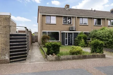 Corner house for sale: Westergo 1, De Akkers Heerenveen