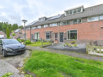 Tussenwoning te koop: Westerlaan 4, Tiendeveen kern Tiendeveen