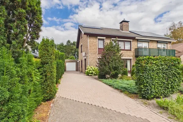 Twee-onder-één-kap te koop: Westerstraat 34, Eiland Huijbergen