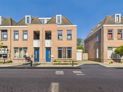 Hoekwoning te koop: Westerstraat 8, Dinteloord Dinteloord