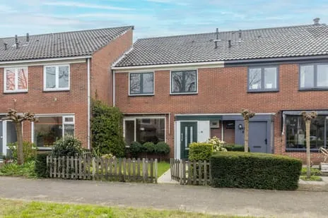 Tussenwoning te koop: Westertuinen 47, Westertuinen Beverwijk