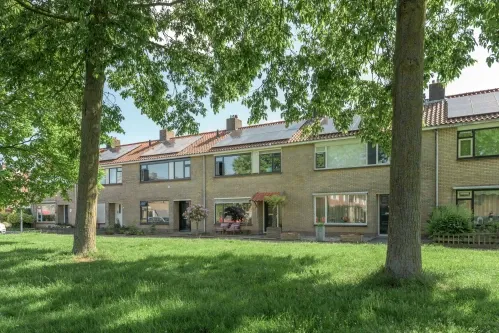 Tussenwoning te koop: Westerwird 67, De Wiken zuid Drachten