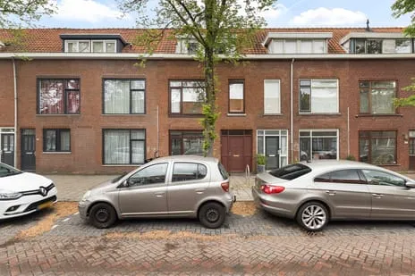 Tussenwoning te koop: Westfrankelandsestraat 160, Schrijversbuurt Schiedam