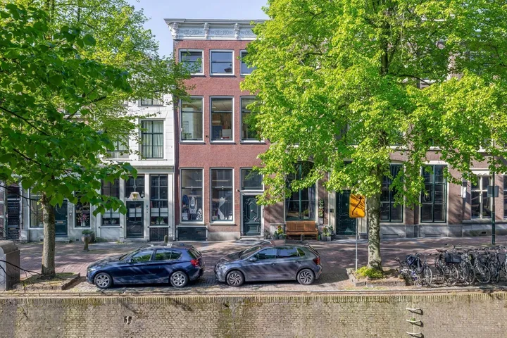 Tussenwoning te koop: Westhaven 13, Gouda