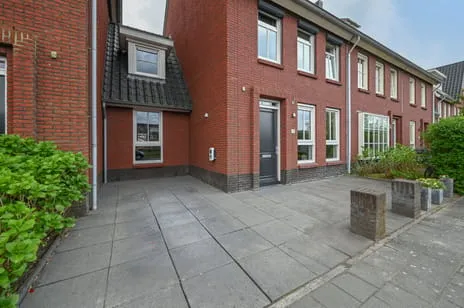 Tussenwoning te koop: Westhove 79, Kastelenbuurt Amstelveen