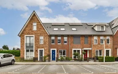 Tussenwoning te koop: Westhove 82, Kastelenbuurt Amstelveen