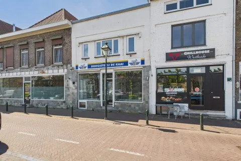 Tussenwoning te koop: Westkade 78, Sas Van Gent