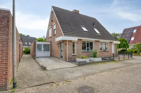 Twee-onder-één-kap te koop: Westlake 4, Steenbergen-Noord Steenbergen (Nb)
