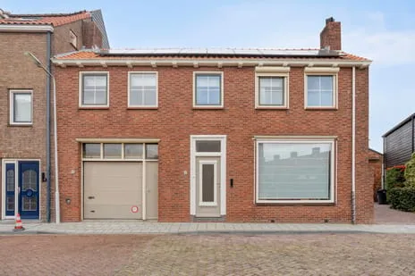 Twee-onder-één-kap te koop: Weststraat 4, Oostburg Oostburg