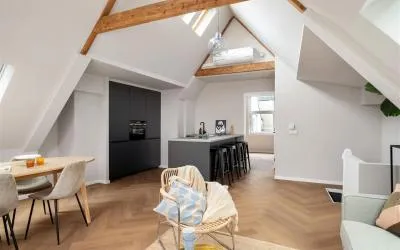 Appartement te koop: Westzeedijk 72B03, Rotterdam
