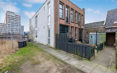 Studio te koop: Westzijde 244D, Zaandam
