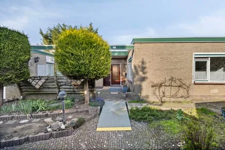 Twee-onder-één-kap te koop: Weteringsingel 118B, Dorp Hendrik-Ido-Ambacht