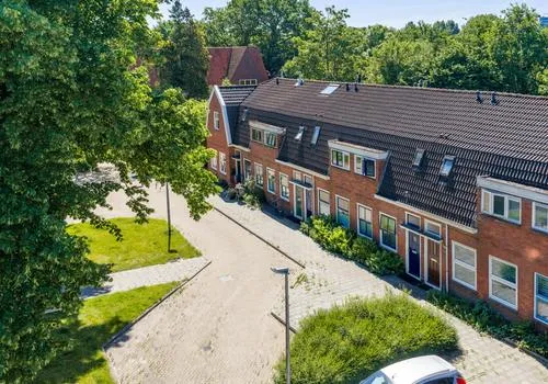 Tussenwoning te koop: Wethouder Buningstraat 42, Vredeveld Noord Assen