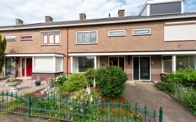 Tussenwoning te koop: Wethouder Hollaan 26, Odijk Odijk