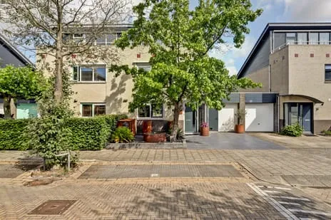 Tussenwoning te koop: Wethouder Sonneveldhof 35, Oud-Delfgauw Delfgauw