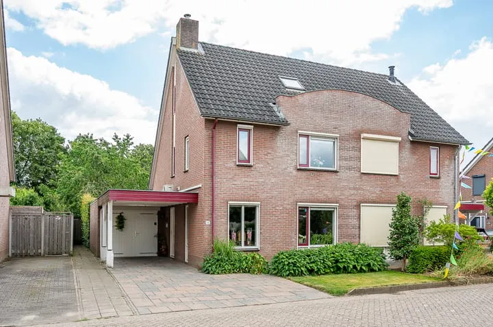Twee-onder-één-kap te koop: Wethouder Spekkinkstraat 14, Toldijk Toldijk
