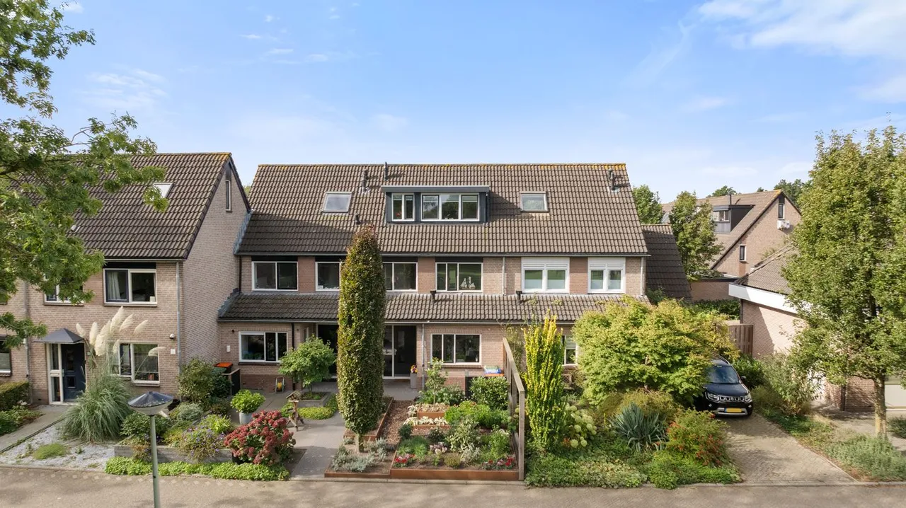 Tussenwoning te koop: Wethouder Zandbergenlaan 27, Barneveld