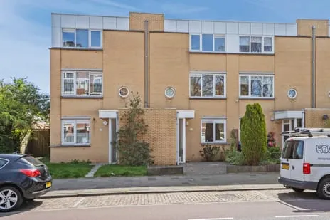 Tussenwoning te koop: Wethouder Brederodelaan 2C, Stervoorde Rijswijk (Zh)