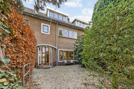 Tussenwoning te koop: Wethouder Königlaan 8, Oranje Nassaupark-Zuid Naarden