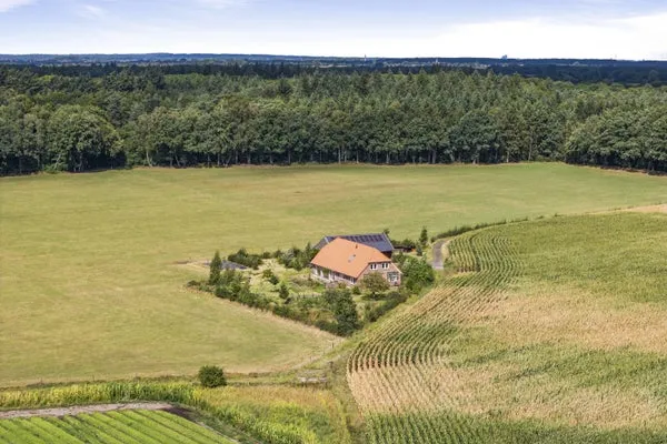 Koopwoning: Wethouder M. van Doorninckweg 19 in Wesepe - €1.225.000 - 213m²