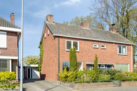 Twee-onder-één-kap te koop: Wethouder Nijhuisstraat 82, Elferink-Heuwkamp Enschede