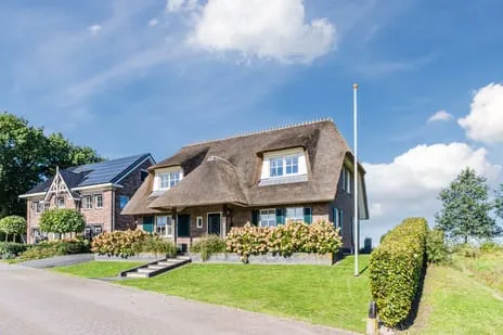 Vrijstaande woning te koop: Wethouder Slootstraat 1, Tuk Tuk