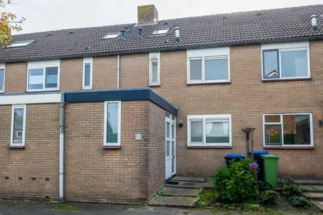 Tussenwoning te koop: Wethouder van Damlaan 72, de Maricken-Veenzijde Wilnis