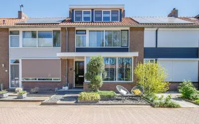 Tussenwoning te koop: Wethouder Van den Bergplein 14, Bergstoep Bergambacht