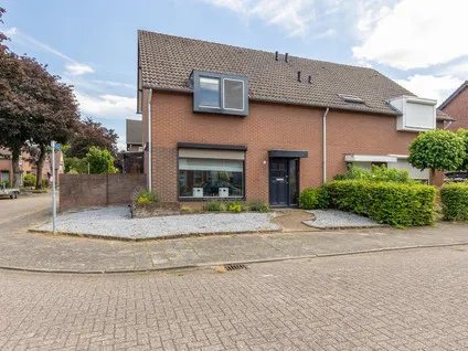 Hoekwoning te koop: Weversweg 3, De Riet Helden Helden