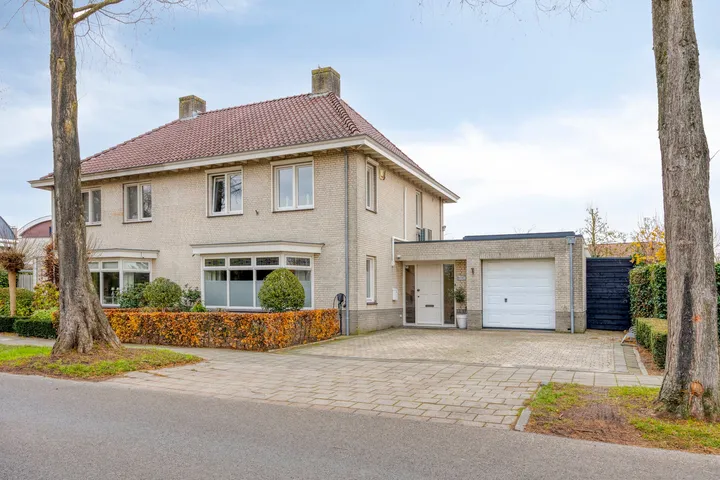 Semi-detached for sale: Wichard van Pontlaan 3, Verspreide huizen Hoeven Zaltbommel
