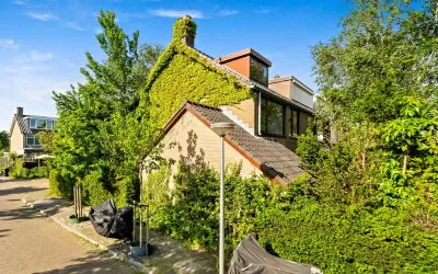Corner house for sale: Wielengahof 56, Verzetstrijdersbuurt Delft