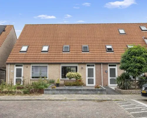 Tussenwoning te koop: Wielewaal 151, Ermelo