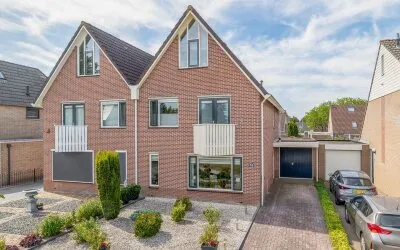 Tussenwoning te koop: Wielewaalhof 60, Vogelwijk en De Borgen Stadskanaal