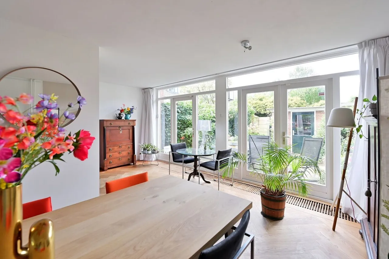 Tussenwoning te koop: Wielewaallaan 6, Bussum