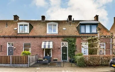 Tussenwoning te koop: Wielhovenstraat 6, Wieldrecht Dordrecht