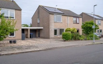 Tussenwoning te koop: Wierbalg 2406, Wierbalg Julianadorp