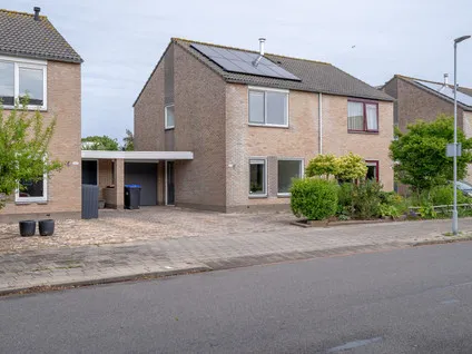 Tussenwoning te koop: Wierbalg 2406, Wierbalg Julianadorp