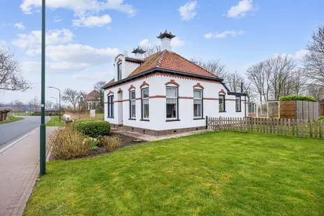 Vrijstaande woning te koop: Wierde 29, Leens Leens