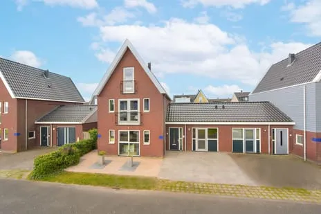 Twee-onder-één-kap te koop: Wierdijk 8, Bangert en Oosterpolder - Buurt 35 02 Zwaag