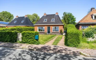 Vrijstaande woning te koop: Wierhuisterweg 19, Pieterburen Pieterburen